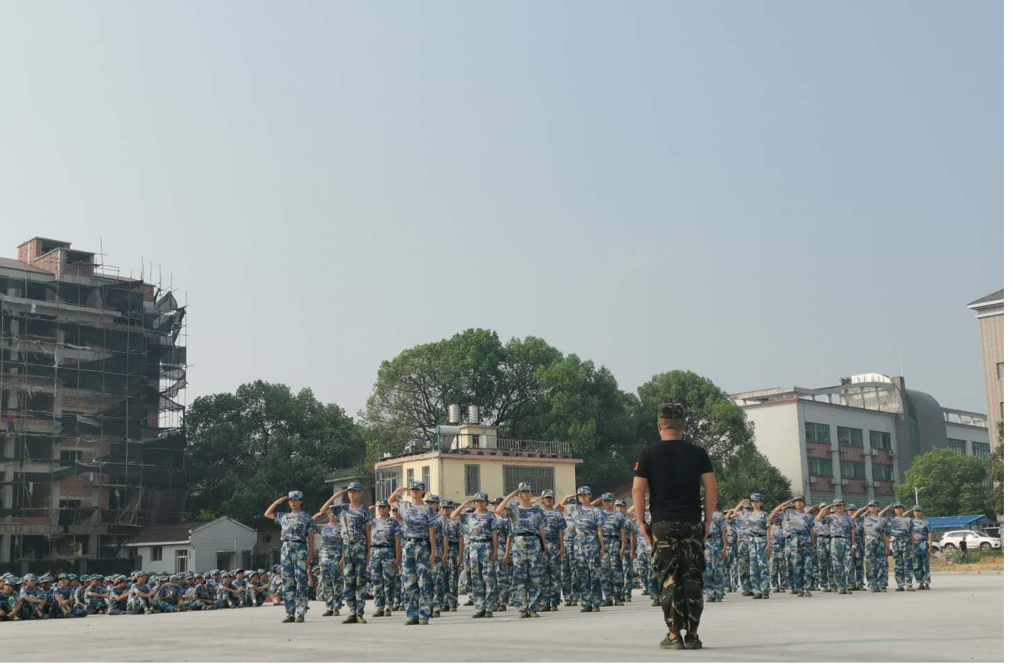 军歌奏响  共筑强国梦(图2)